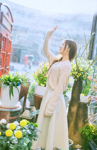 她在丈夫面前被耍了